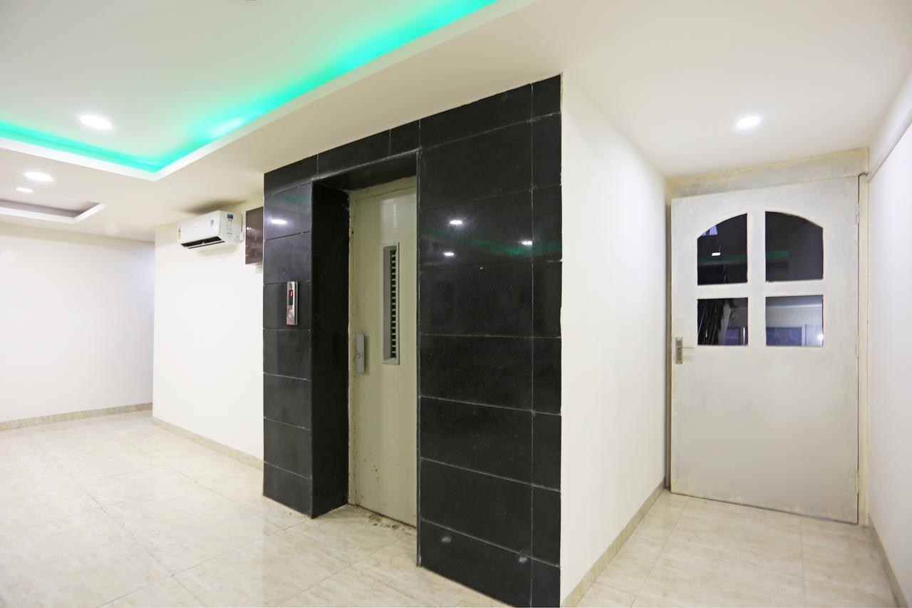 Oyo 8226 Rd Inn ปัฏนา ภายนอก รูปภาพ